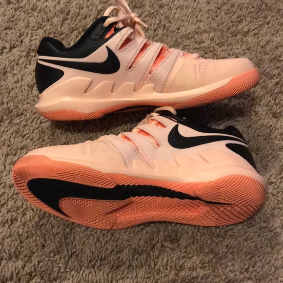 Women’s Nike Zoom - Picture 2 of 5